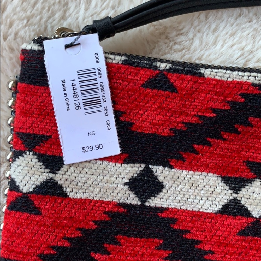 Express Aztec Clutch - Picture 2 of 4